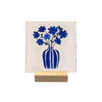Vase bleu et fleurs — carreau décoratif à accrocher, sélection MyTomette