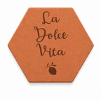 Cadeau crémaillère original : tomette hexagonale personnalisée en terre cuite de Salernes gravée au laser
