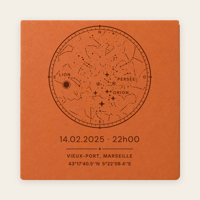 Preview: square 13 × 13 cm terracotta tile engraved with a personalised star map in a medallion, with the date, time, place and coordinates of the night a couple met