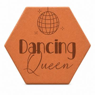 Cadeau crémaillère original pour une amoureuse de la danse : tomette hexagonale personnalisée, terre cuite de Salernes gravée au laser.