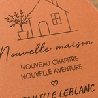 Cadeau crémaillère : tomette hexagonale personnalisée en terre cuite de Salernes gravée au laser.