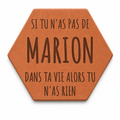Cadeau d’amitié pour une amie : tomette hexagonale personnalisée, terre cuite de Salernes gravée au laser.