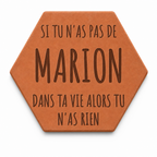 Cadeau d’amitié pour une amie : tomette hexagonale personnalisée, terre cuite de Salernes gravée au laser.