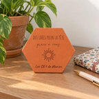 Tomette Merci maîtresse avec motif soleil flamboyant et message pour enseignant — vue en situation