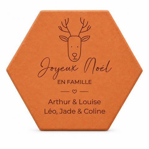 Decorative tile Christmas — Reindeer in terracotta, with a Christmas reindeer and heart framed by lines. — front view on white background